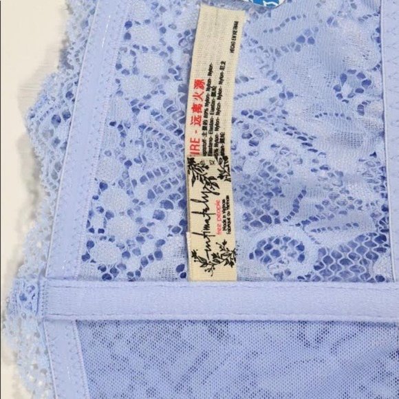 NWT Free People Lacey Looks Bandeau in Bluemoon Quartz Blue - Picture 5 of 8